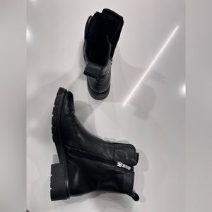 Ara Deon NWOT Women’s size 10 black boot